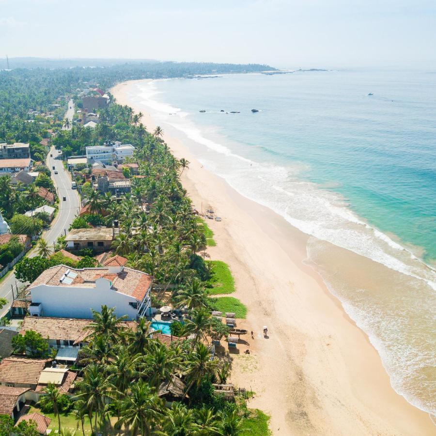 At Ease Beach Hotel Хіккадува Екстер'єр фото